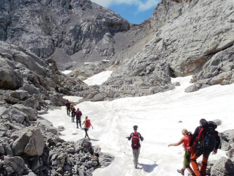 Los 9 mejores lugares para practicar senderismo en montaña